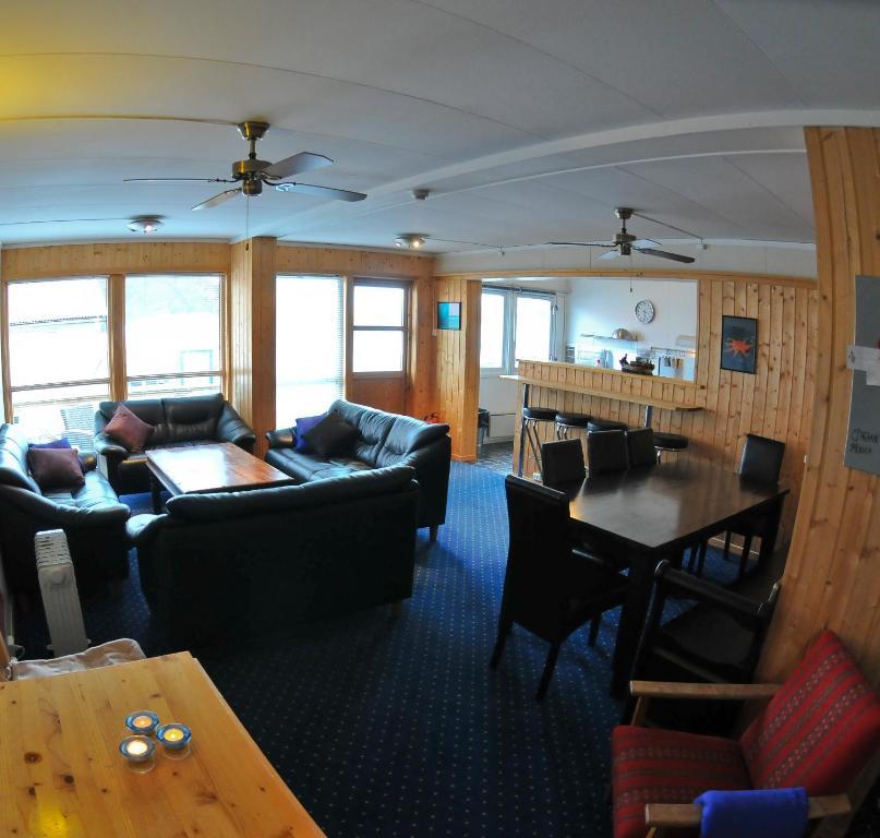 Gulen Dive ResortDalsøyra エクステリア 写真