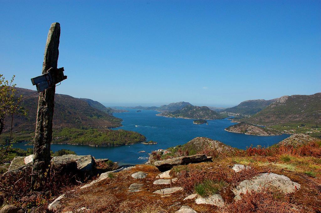 Gulen Dive ResortDalsøyra エクステリア 写真